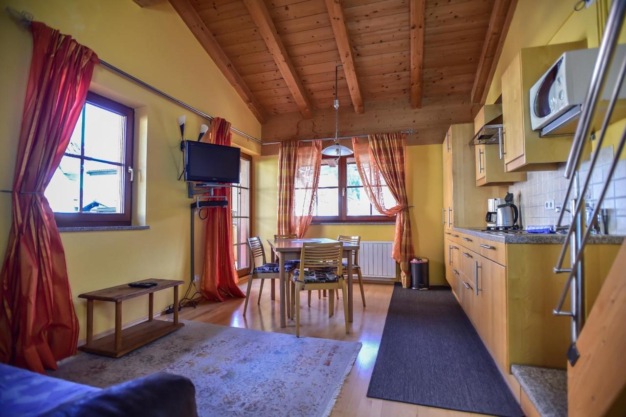 Appartement Haus Schroeder Soll Exterior photo